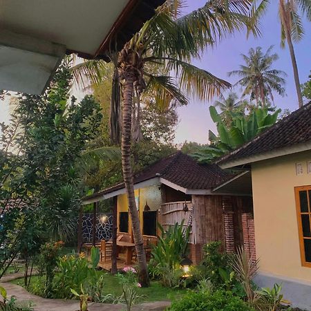 Penginapan Sedap Malam Lovina Exteriér fotografie